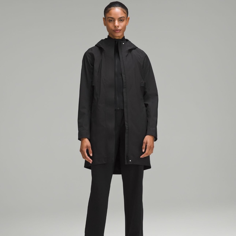 LuLuLemon Rebel raincoat
